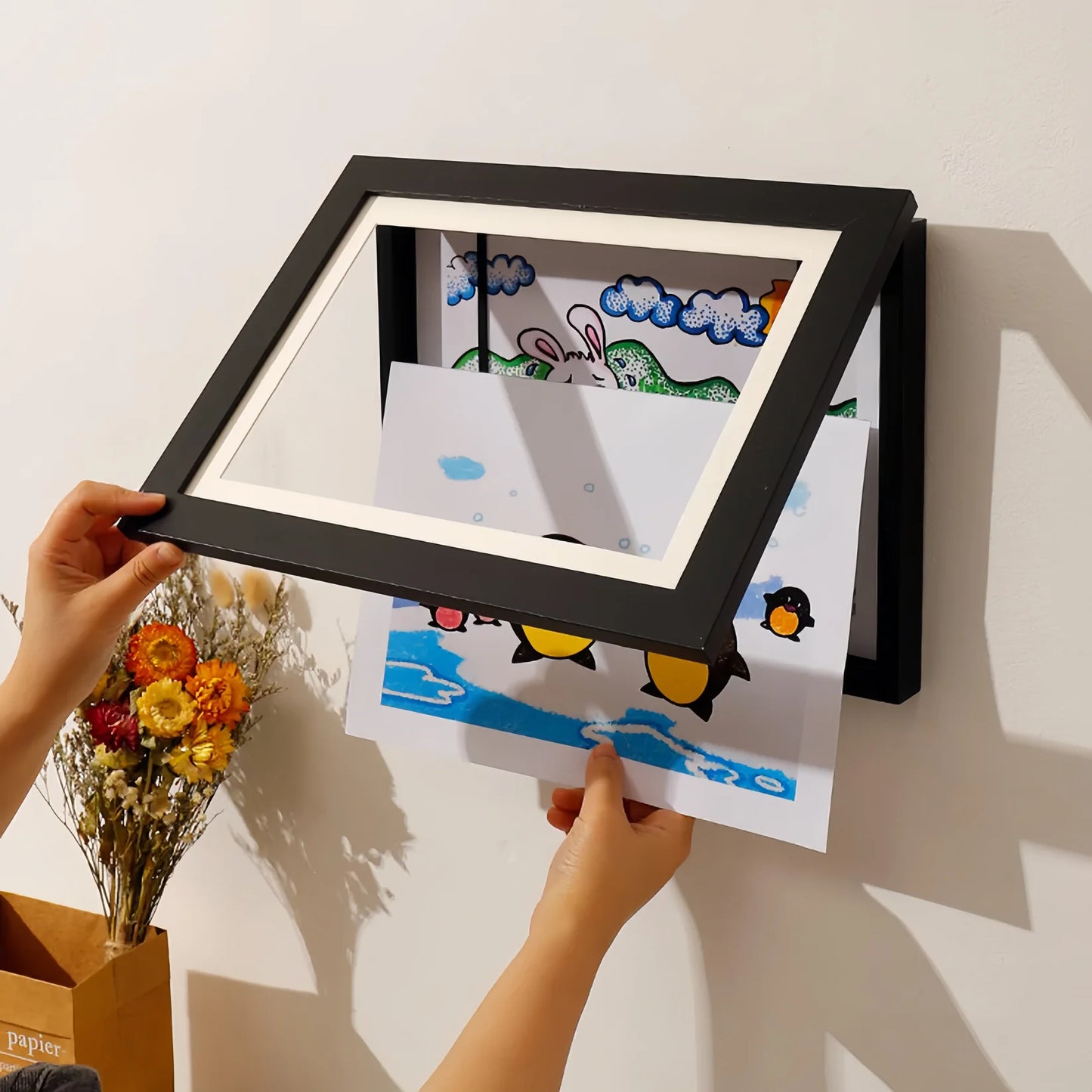 MemoryFrame™ – Le cadre magnétique qui valorise les dessins de vos enfants